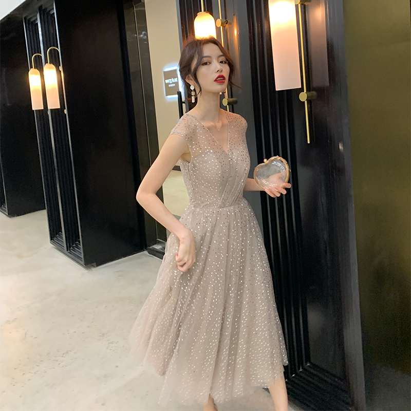 ชุดราตรี ชุดราตรีสวยหรู แบบ ทันสมัย Evening dress