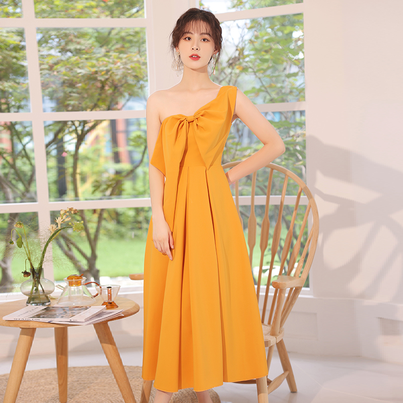 ชุดราตรี ชุดราตรีสวยหรู แบบ ทันสมัย Evening dress