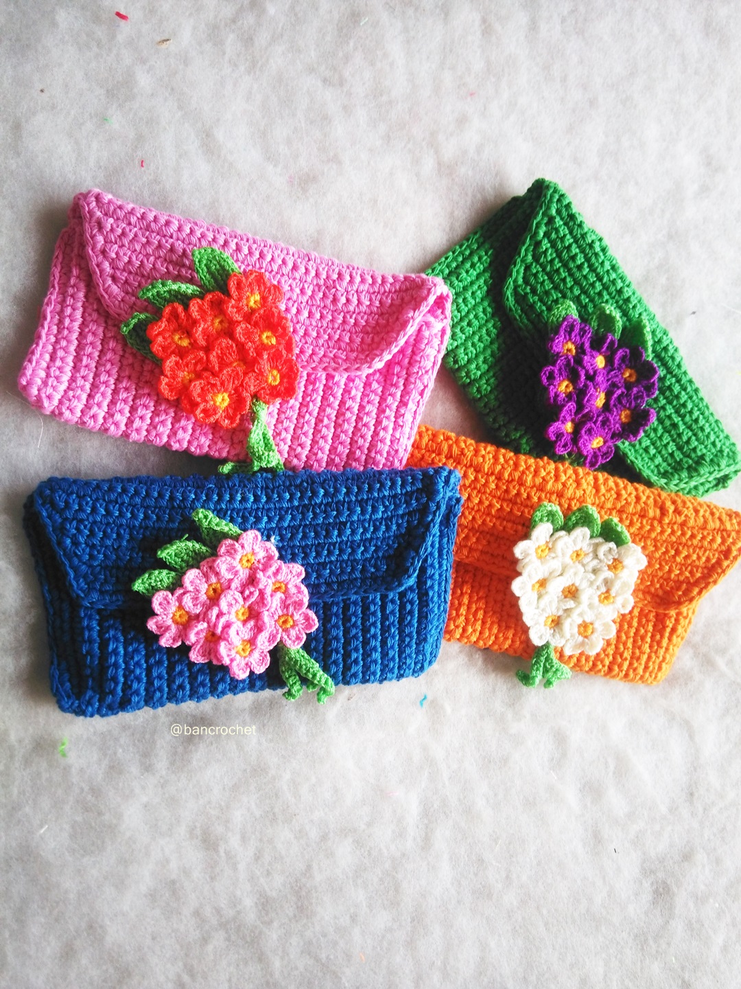 กระเป่าถักโครเชต์ bags crochet 5*8 นิ้ว