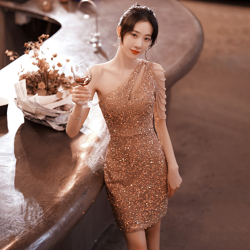 ชุดราตรี ชุดราตรีสวยหรู แบบ ทันสมัย Evening dress