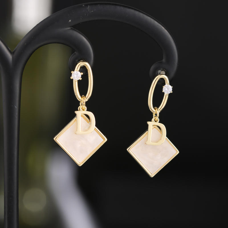 ต่างหู ตุ้มหูแฟชั่น