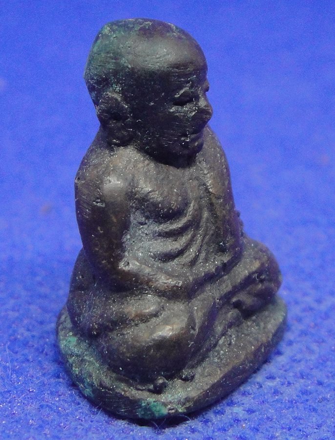 หลวงพ่อเงิน วัดบางคลาน พิมพ์นิยม