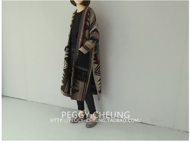 เสื้อคลุมกันหนาว ตัวยาว ผ้าทอเนื้อแน่นนุ่ม งานดีผ้าดีตามแบบเลยจ้า ใครชอบแนวนี้ต้องรีบจัดเลยจ้า