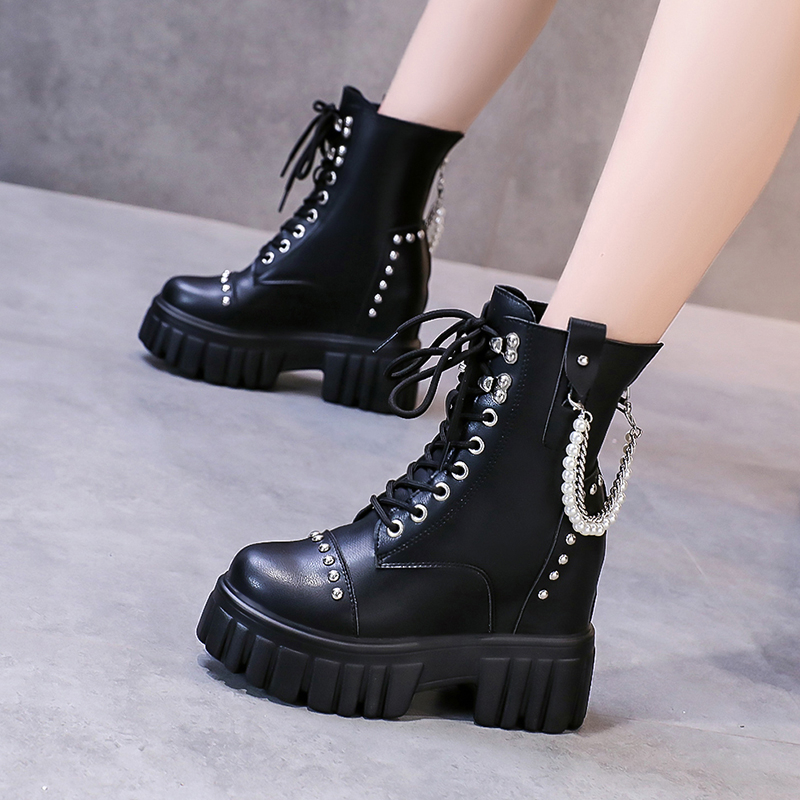 รองเท้าผ้าใบเสริมส้นสูง ไซต์35-39 สนใจทักแชท ฟรีค่าส่ง!