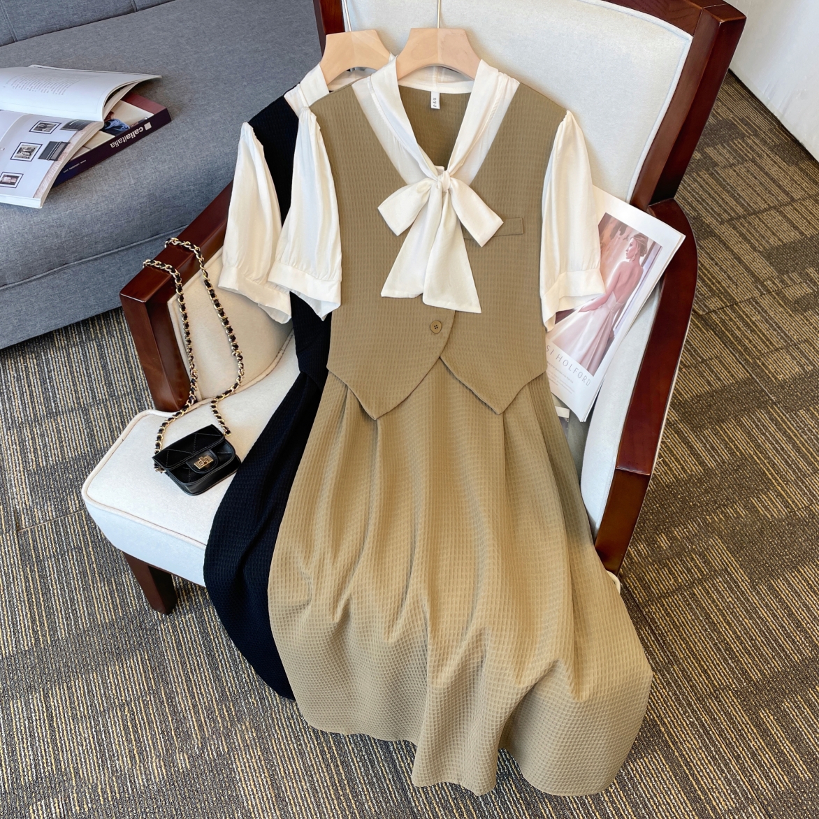 เดรสสาวอวบ มีไซส์ L-4XLอกเสื้อ 38-47 นิ้ว ใส่ได้ทั้งสาวหุ่นดีน่ารักจนถึงสาวอวบพลัสไซส์ จัดส่งฟรี! ทักแชทสั่งซื้อ