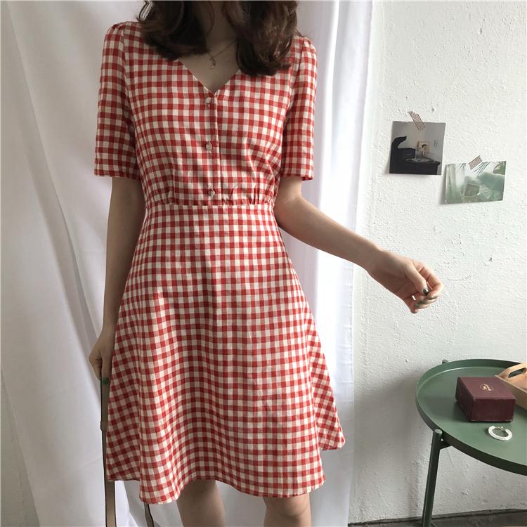 Dress4549 เดรสลายสก็อตคอวีกระดุมหน้าแกะได้ ซิปหลังใส่ง่าย มีผ้าผูกเอว ผ้าคอตตอนลินินเนื้อดีใส่สบาย งานดีทรงดี ทรงนี้น่ารักใส่ได้เรื่อยๆ ใส่ทำงาน/ใส่เที่ยว ชุดเดียวจบ มี 2 สี เหลือง, แดง