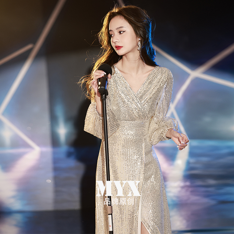 ชุดราตรี ชุดราตรีสวยหรู แบบ ทันสมัย Evening dress