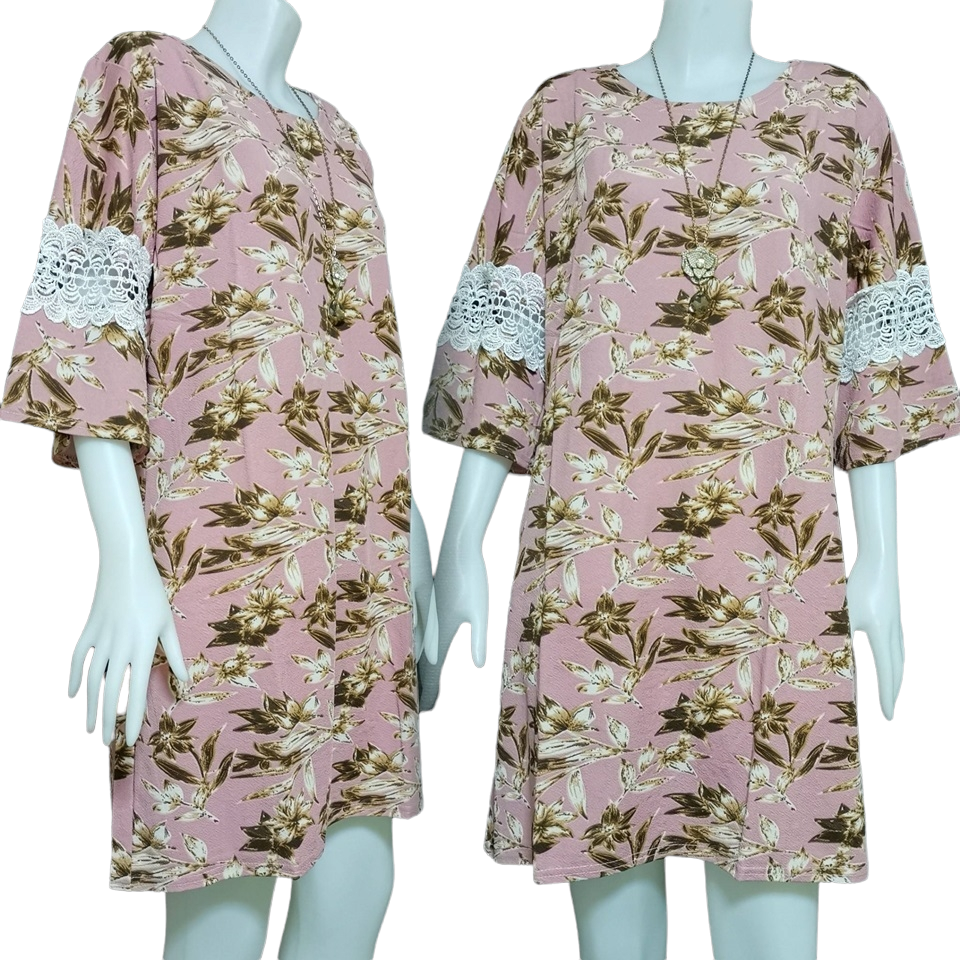 Dress4361 เดรสไซส์ใหญ่ทรงปล่อยลายดอกไม้ แขนสามส่วนระบายแต่งลูกไม้ ผ้าวูลเวฟ(ผ้าหนังไก่)เนื้อดีหนานิ่มมีน้ำหนักยืดขยายได้เยอะใส่สบายสุด งานดีทรงสวย ทรงนี้ใส่ได้เรื่อยๆ มี 5 สี เลือดหมู, เขียว, ชมพู, กรม, ดำ