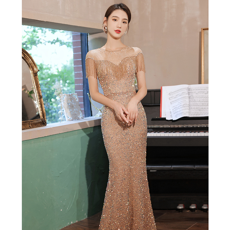 ชุดราตรี ชุดราตรีสวยหรู แบบ ทันสมัย Evening dress