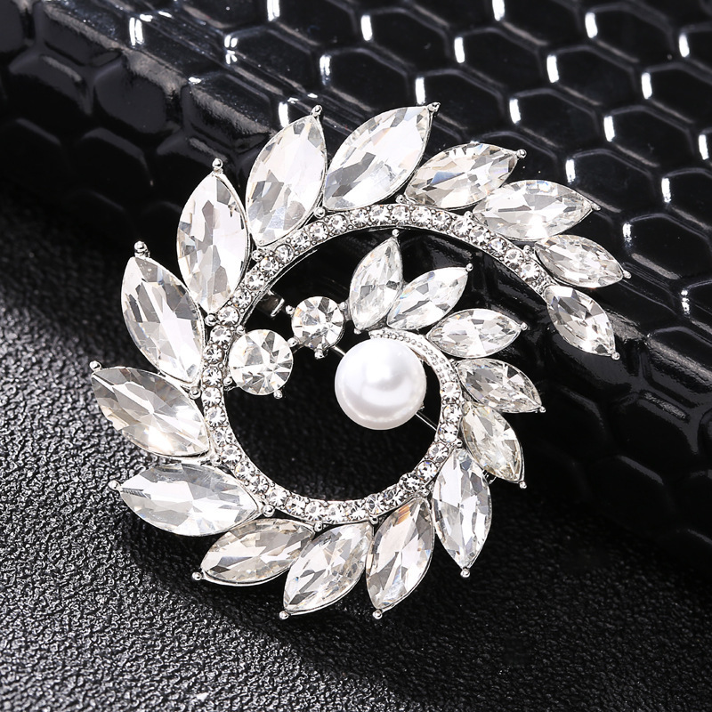 เข็มกลัด เข็มกลัดสวยๆ เข็มกลัดติดเสื้อ Brooch