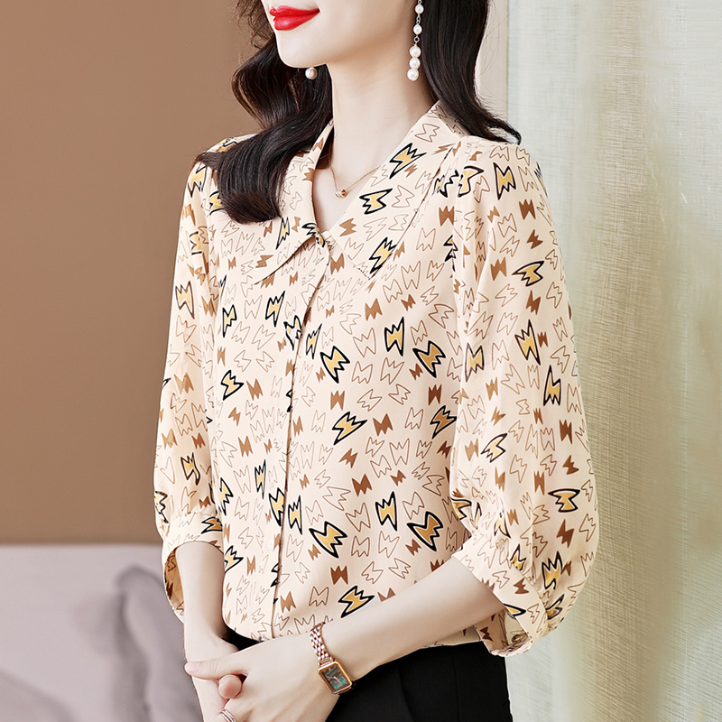 เสื้อชีฟอง เสื้อแฟชั่นสุภาพสตรีวัยผู้ใหญ่ มีไซต์ อก34นิ้ว-43นิ้ว