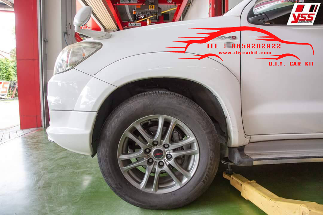 โช้คอัพรถยนต์ สปริง YSS รุ่น DTG Plus รถ Toyota FORTUNER ปี 05-14 โหลดเตี้ย