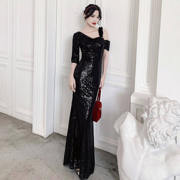 ชุดราตรี ชุดออกงาน ดีไซน์หรู แบรนด์ Angel