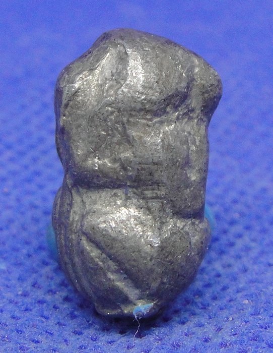 พระปิดตาหลวงพ่อเที่ยงวัดบ้งหัวเสือ