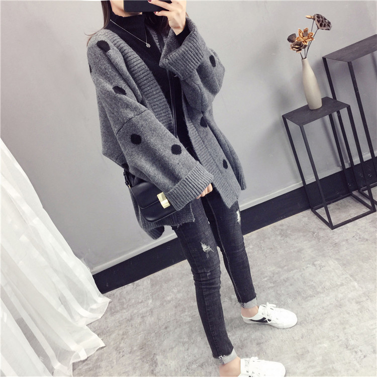 เสื้อกันหนาวไหมพรมถัก ทรงสวย แบบน่ารัก ทอลายจุด พร้อมส่ง เทาลายดำ