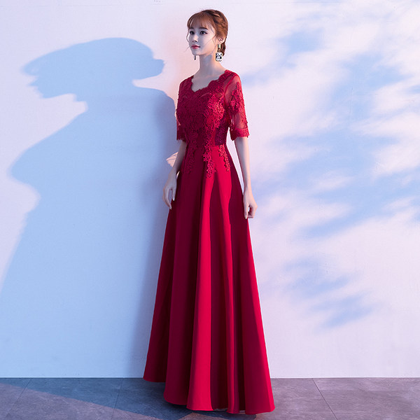 ชุดราตรี ชุดราตรีสวยหรู แบบ ทันสมัย Evening dress