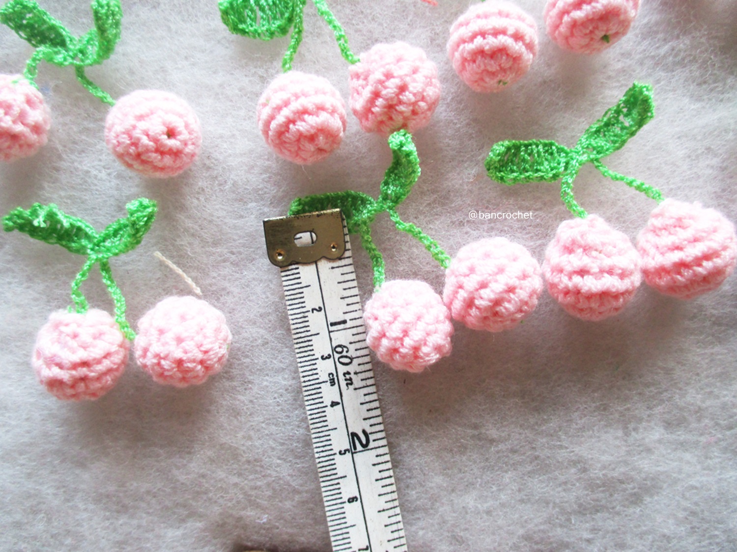 Bancrochet เชอรีถักโครเชต์ crochet mini cherry สีชมพู 1.5 นิ้ว