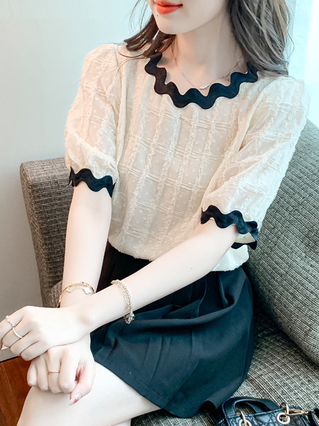 เสื้อลูกไม้ แขนสั้น