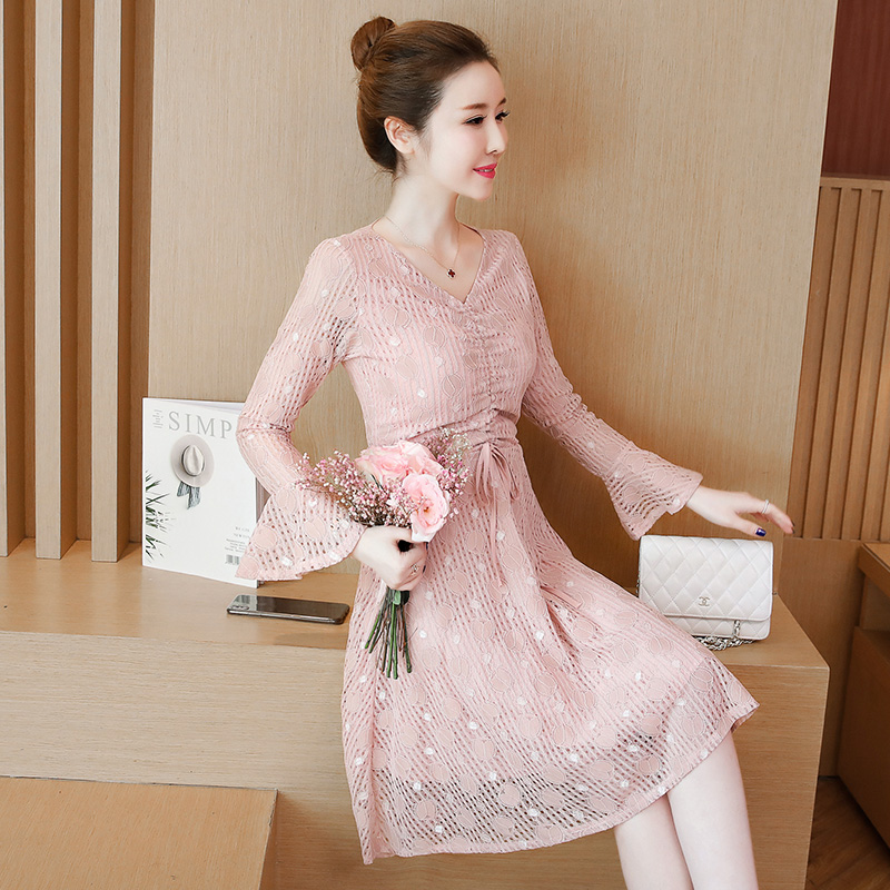 Dress4503 เดรสยาวลูกไม้ทรงสวย แขนยาวแต่งระบาย มีเชือกรูดกลางอกเก๋ๆ ดูมีดีเทล ผ้าลูกไม้เนื้อดีหนาสวยเกรดพรีเมียม งานดีผ้าสวยเหมือนราคาหลักพัน