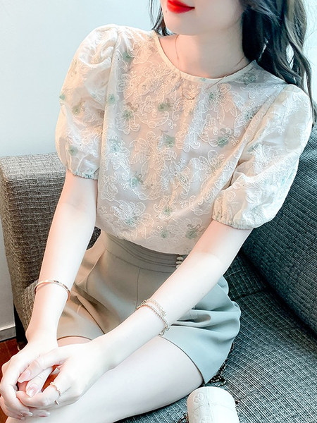 เสื้อลูกไม้ แขนสั้น
