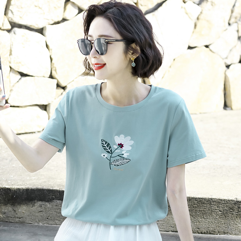 เสื้อยืดวัยรุ่น เสื้อยืดผู้หญิง