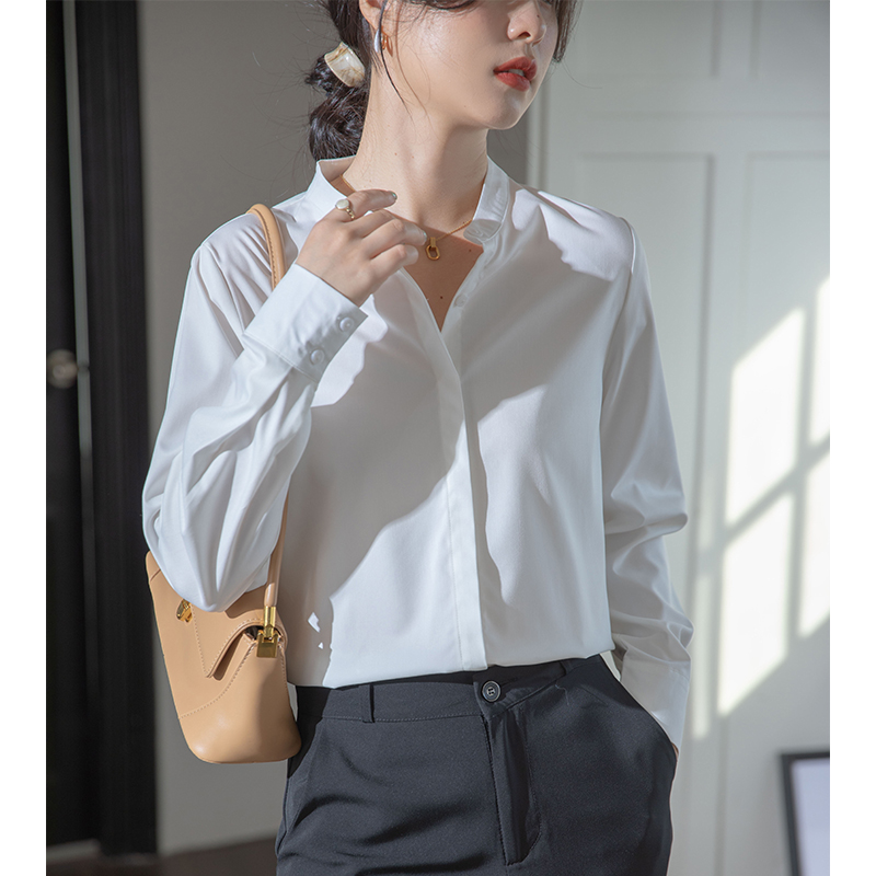 เสื้อเชิ้ตผู้หญิงแขนยาว เสื้อเชิ้ตผู้หญิงใส่ทํางาน 390 บาทต่อชิ้น ฟรีค่าจัดส่ง