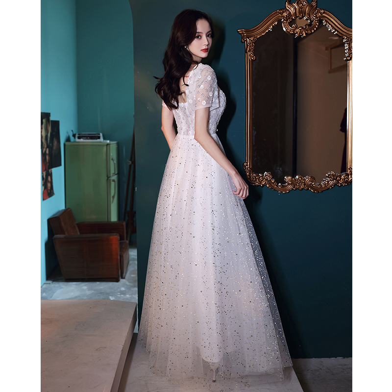 ชุดราตรี ชุดราตรีสวยหรู แบบ ทันสมัย Evening dress