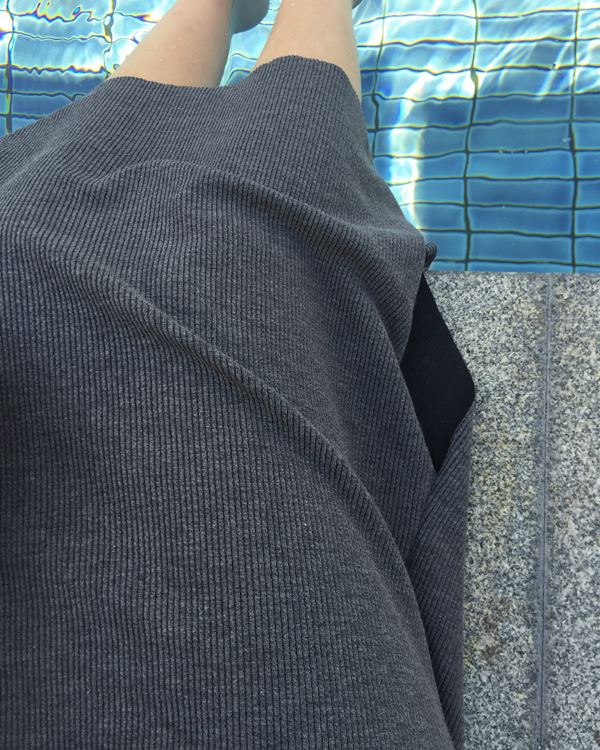 เดรสสายเดี่ยว ผ้าร่อง เหมาะสำหรับวันสบายๆ พร้อมส่ง