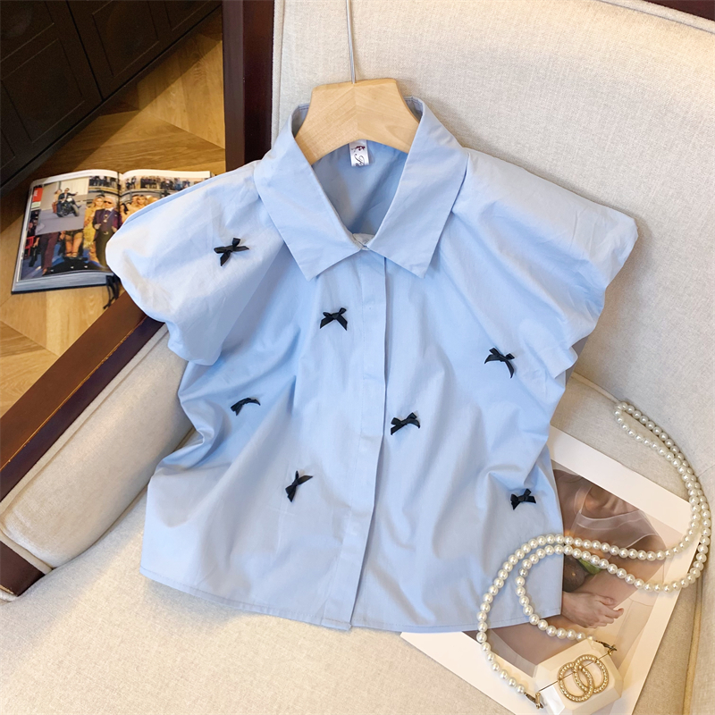 เสื้อเชิ้ตผู้หญิงใส่ทํางาน 390 บาทต่อชิ้น ฟรีค่าจัดส่ง