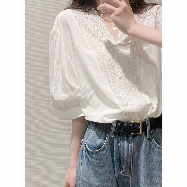 เสื้อลูกไม้ แขนสั้น