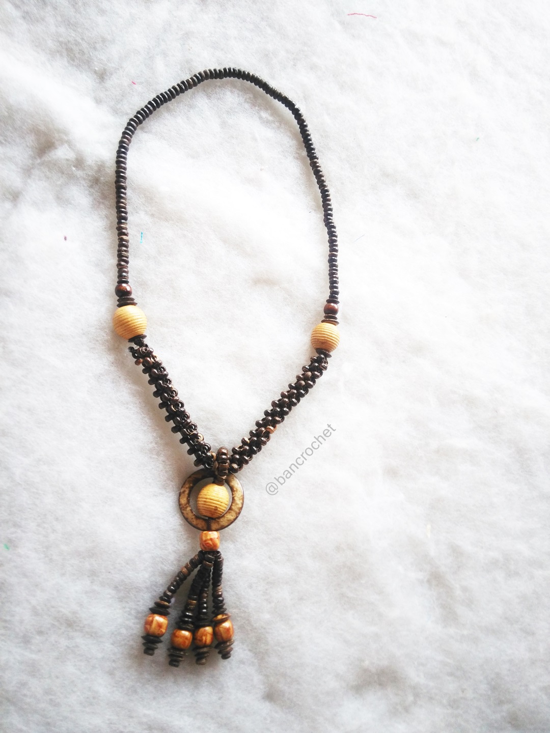 Bancrochet สร้อยกะลามะพร้าวห้อยตุ้งติ้ง Coconut Shell Necklace สีธรรมชาติ 17 นิ้ว