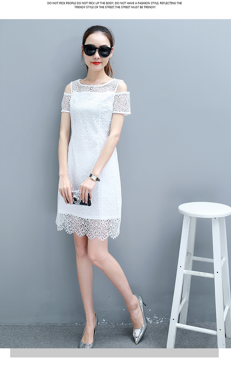 Dress4492 เดรสลูกไม้สีขาวเว้าไหล่+กระโปรงป้ายผ้ามุ้งผูกเอวแต่งหมุดเพิ่มความสวยงาม ผ้าลูกไม้ฉลุเนื้อดี ใส่ออกงานได้