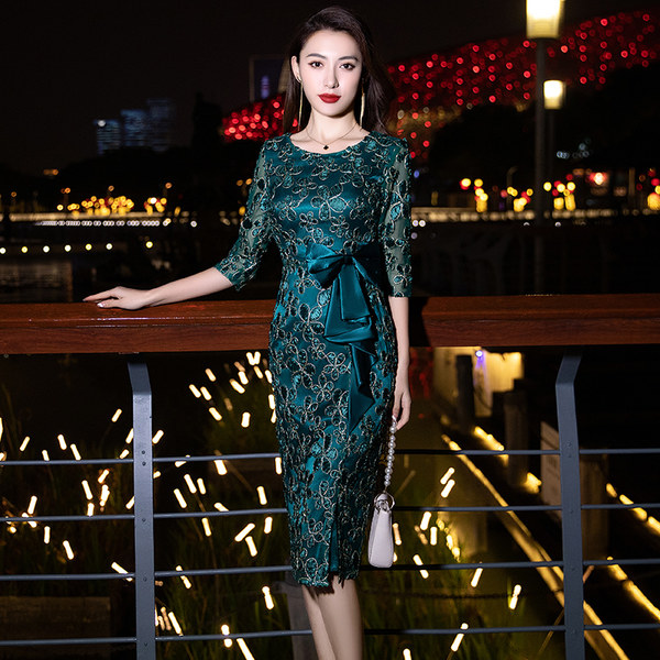ชุดราตรี ชุดออกงาน ดีไซน์หรู แบรนด์ Angel