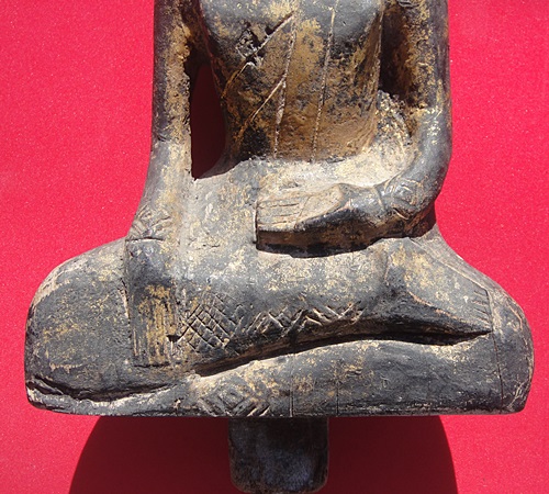 พระไม้แกะอยุธยา