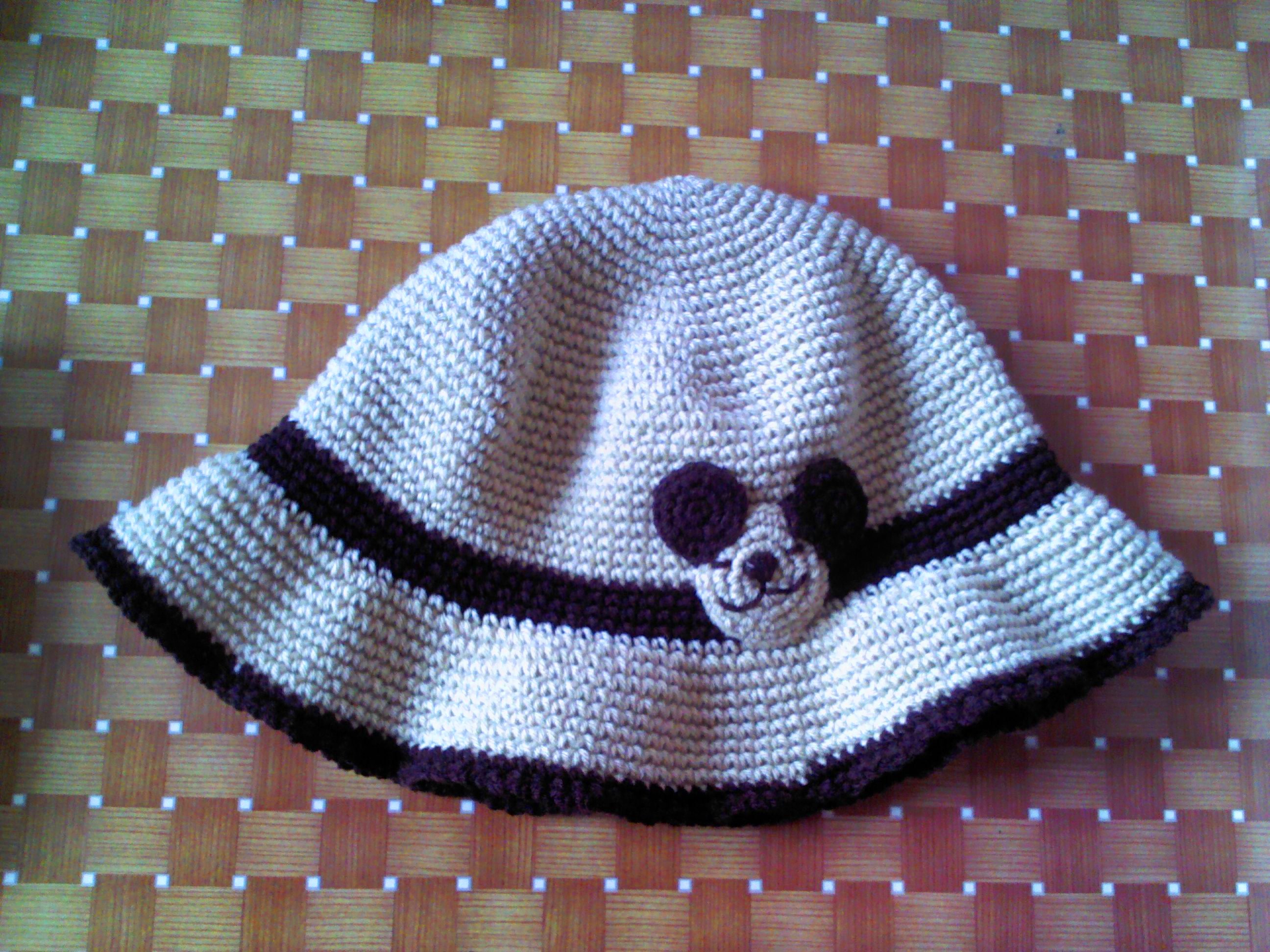 หมวกสีครีม