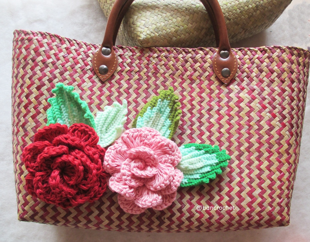 bancrochet กระเป๋ากระจูดสาน ประดับดอกไม้ ขนาด 10*14*5*15 นิ้ว basket weave bags ธรรมชาติ 10*14*5*15 นิ้ว