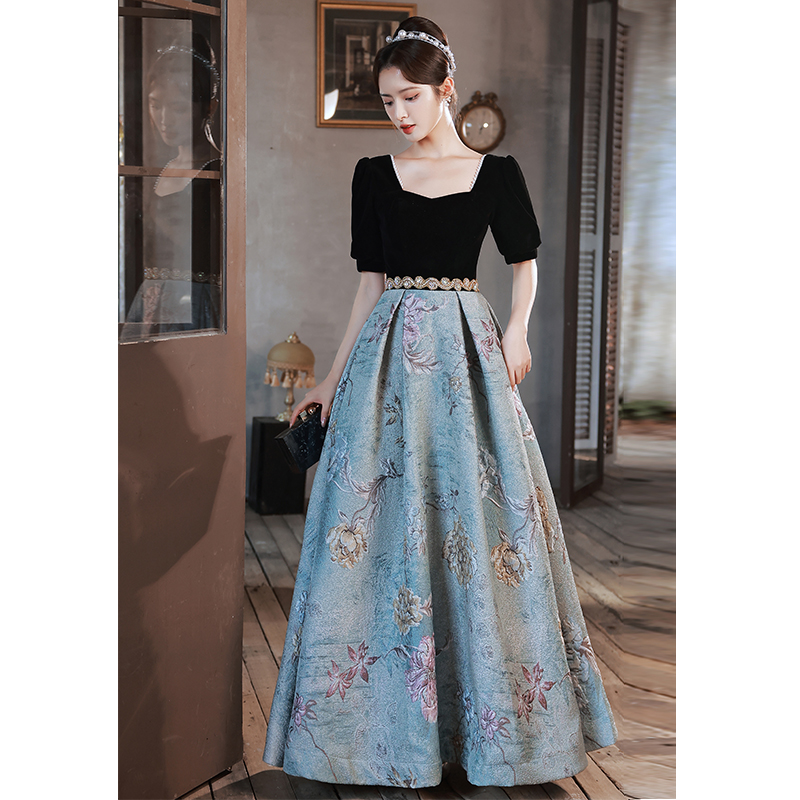 ชุดราตรี ชุดราตรีสวยหรู แบบ ทันสมัย Evening dress
