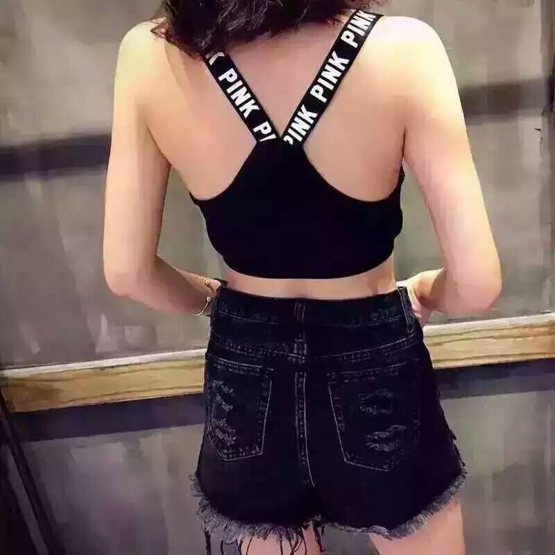 เสื้อกล้าม ครึ่งตัว มีลายตัวหนังสือที่สาย เท่ๆ ผ้าสเปนเด็กใส่สบาย มีฟองน้ำ