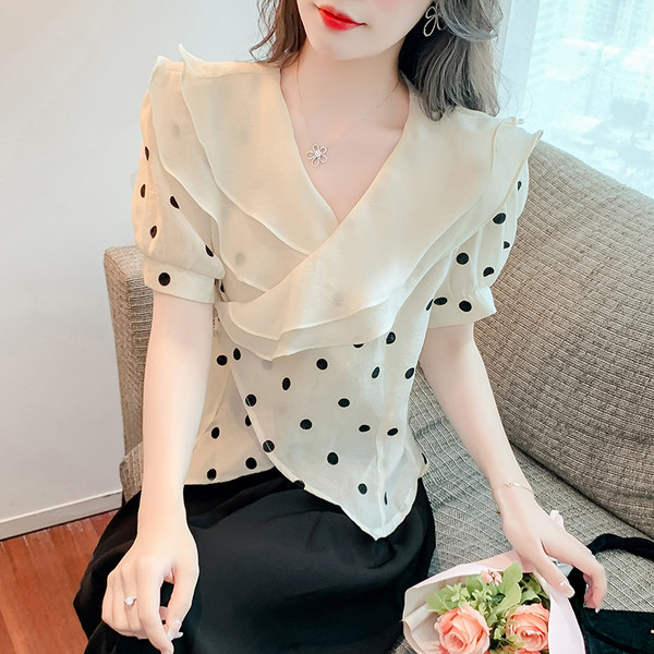 เสื้อลูกไม้สวยๆ เสื้อลูกไม้ เสื้อลูกไม้แฟชั่น BY MIRI