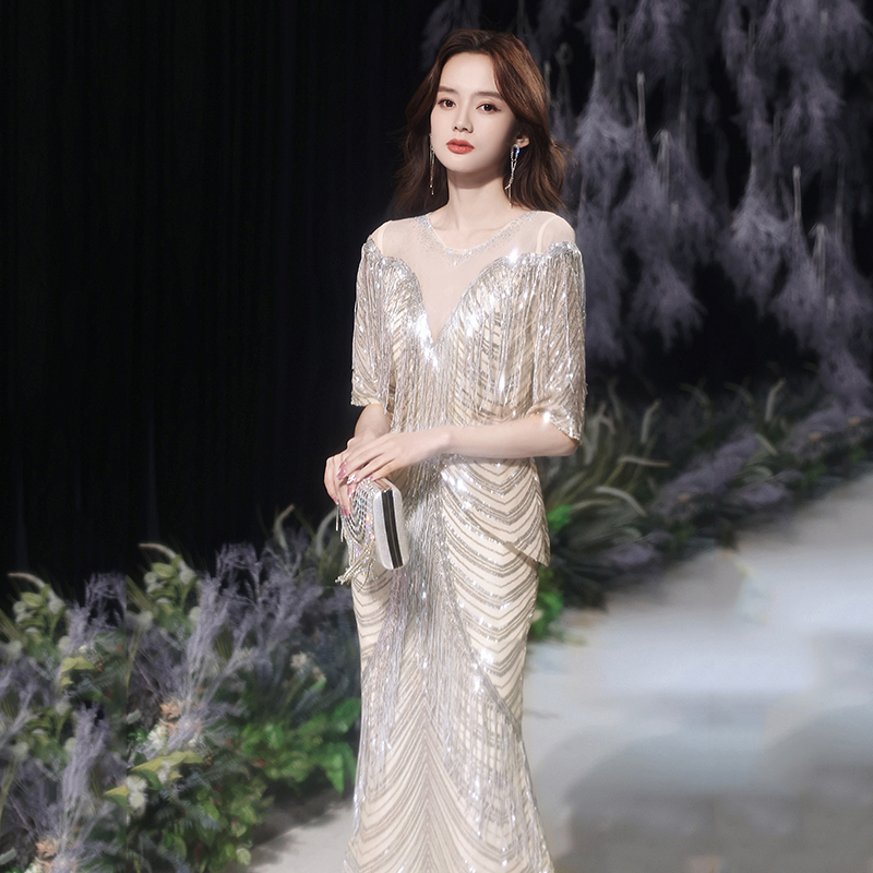 ชุดราตรี ชุดราตรีสวยหรู แบบ ทันสมัย Evening dress