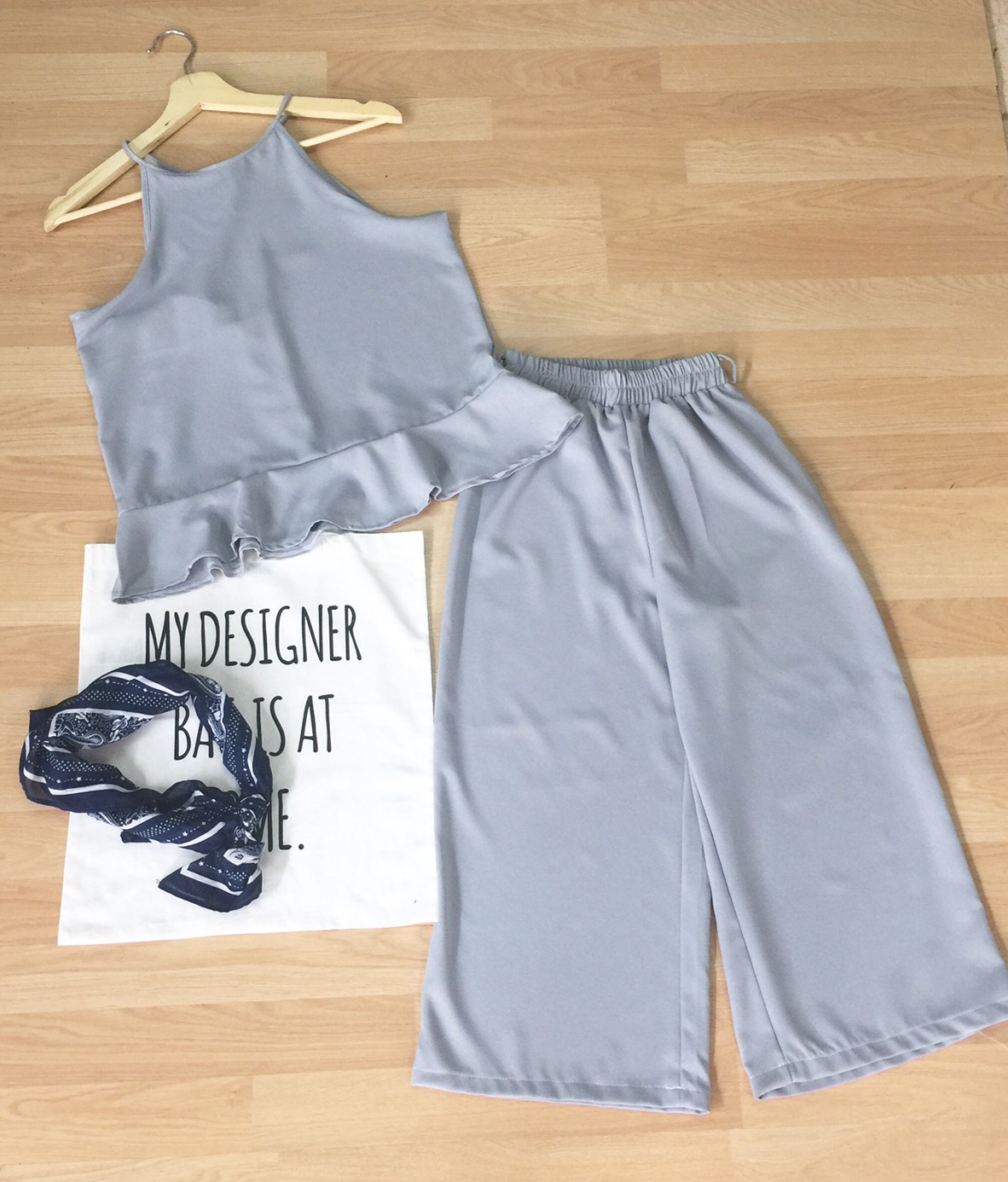 Set_bt1493-1567 ชุดเซ็ท 2 ชิ้น เสื้อ+กางเกงขายาวห้าส่วนเอวสม็อคยางยืด งานสวยน่ารักสไตล์เก๋ๆ ชิคๆ เซ็ทสองชิ้นสวยคุ้ม ใส่เก๋ๆ ได้บ่อย