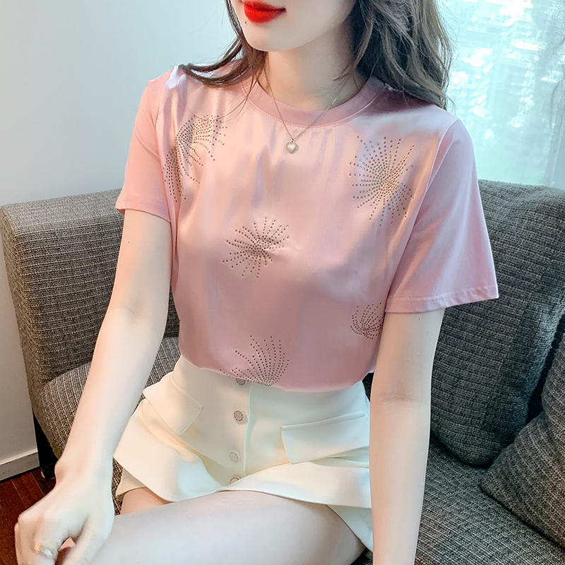 เสื้อยืดวัยรุ่นน่ารักๆ เสื้อวัยรุ่นแขนสั้น เสื้อผ้าวัยรุ่นเกาหลี แบรนด์ Wiyike