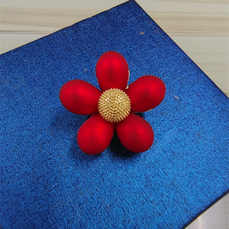 เข็มกลัด เข็มกลัดสวยๆ เข็มกลัดติดเสื้อ Brooch