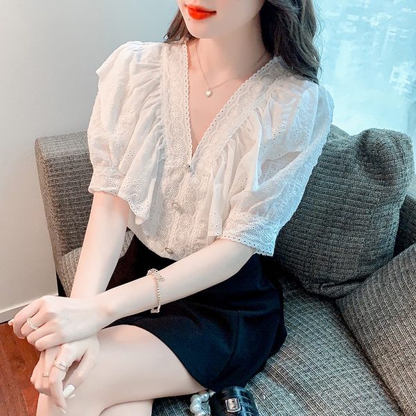 เสื้อลูกไม้สวยๆ เสื้อลูกไม้ เสื้อลูกไม้แฟชั่น BY MIRI
