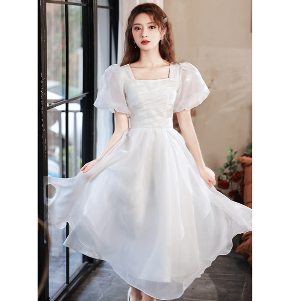 ชุดราตรี ชุดราตรีสวยหรู แบบ ทันสมัย Evening dress