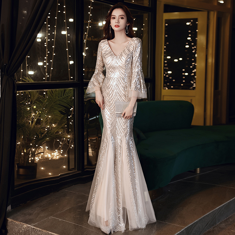 ชุดราตรี ชุดราตรีสวยหรู แบบ ทันสมัย Evening dress