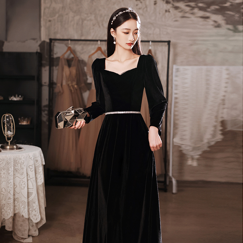 ชุดราตรี ชุดราตรีสวยหรู แบบ ทันสมัย Evening dress