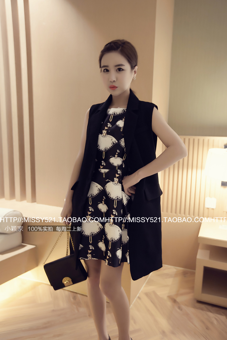 เสื้อคลุมแฟชั่นแขนกุด ตัวยาว เกาหลีมากๆ เรียกได้ว่างานดีแบบเก๋จ้า พร้อมส่งเลยน๊าา ดำ