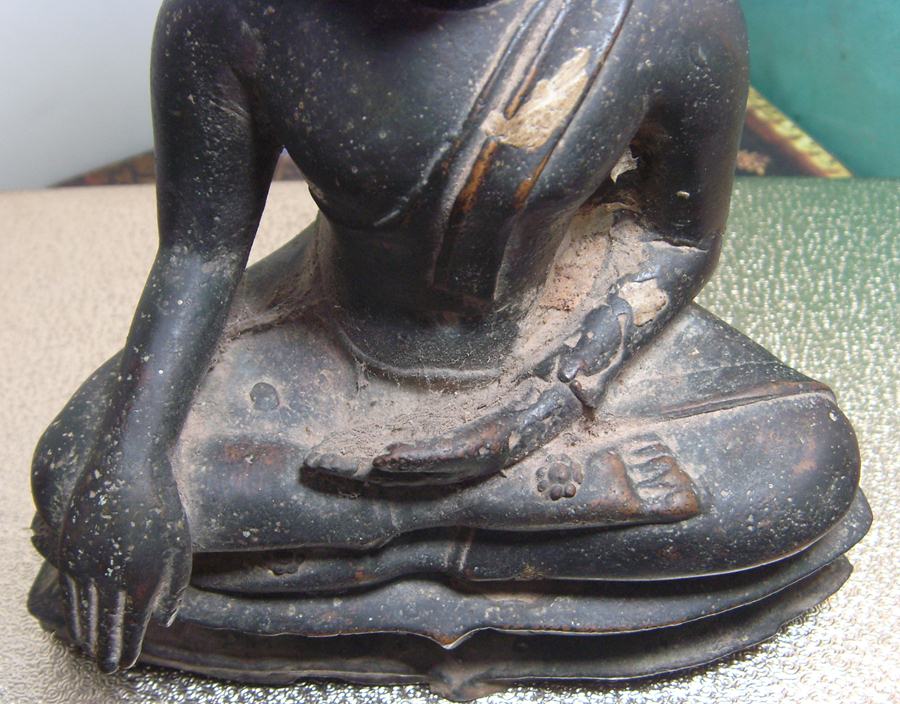 พระพุทธรูป กันดินไท