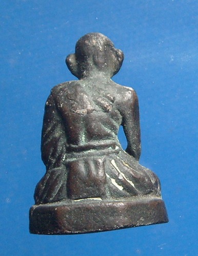 รูปหล่อโบราณหลวงพ่อ